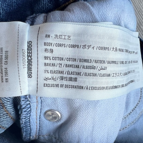 Abercrombie & Fitch High Rise Mom Jeans Womens Size 2R Distressed Raw Hem Ankle - Picture 4 of 8